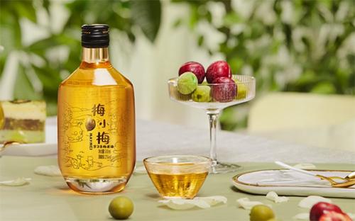 梅小梅&middot;李子青梅酒,每一口都是满满的青梅味~