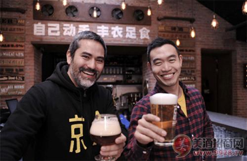 土豪!京A凸豪金比尔森精酿啤酒