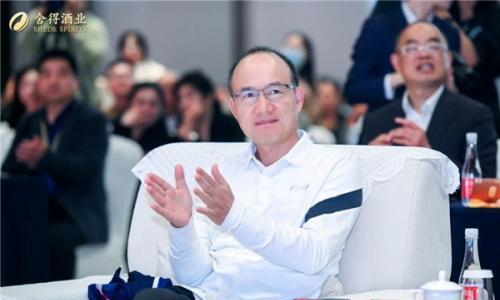 聘任首席科学家、推千元战略新品,舍得酒业四条航道直通"世界一流"