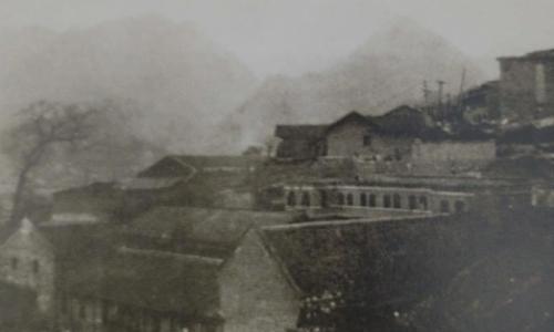 一杯酱香,百年江湖: 茅台镇老烧坊的兴衰往事